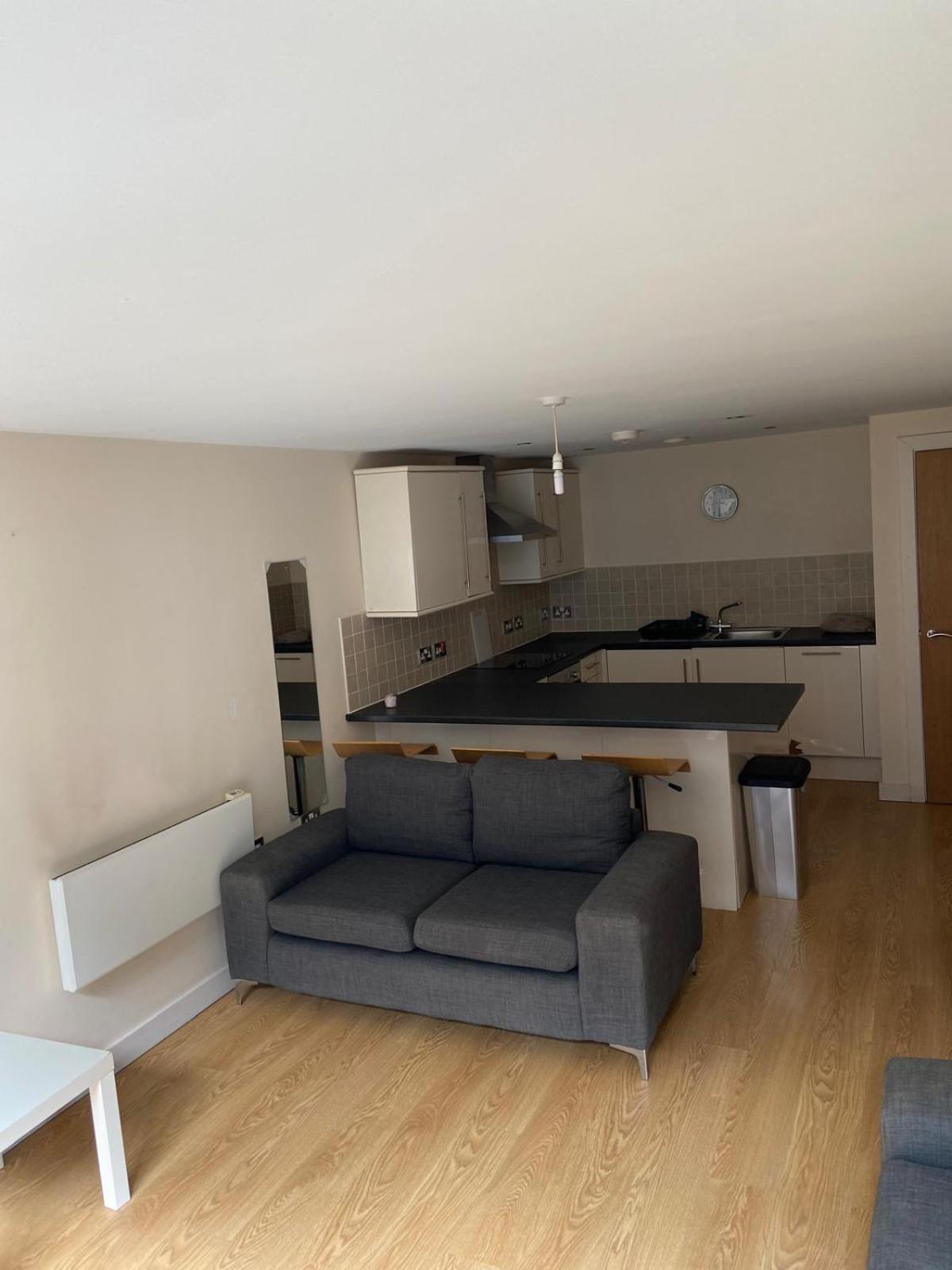 2 Bedroom Flat, Centre Apartment